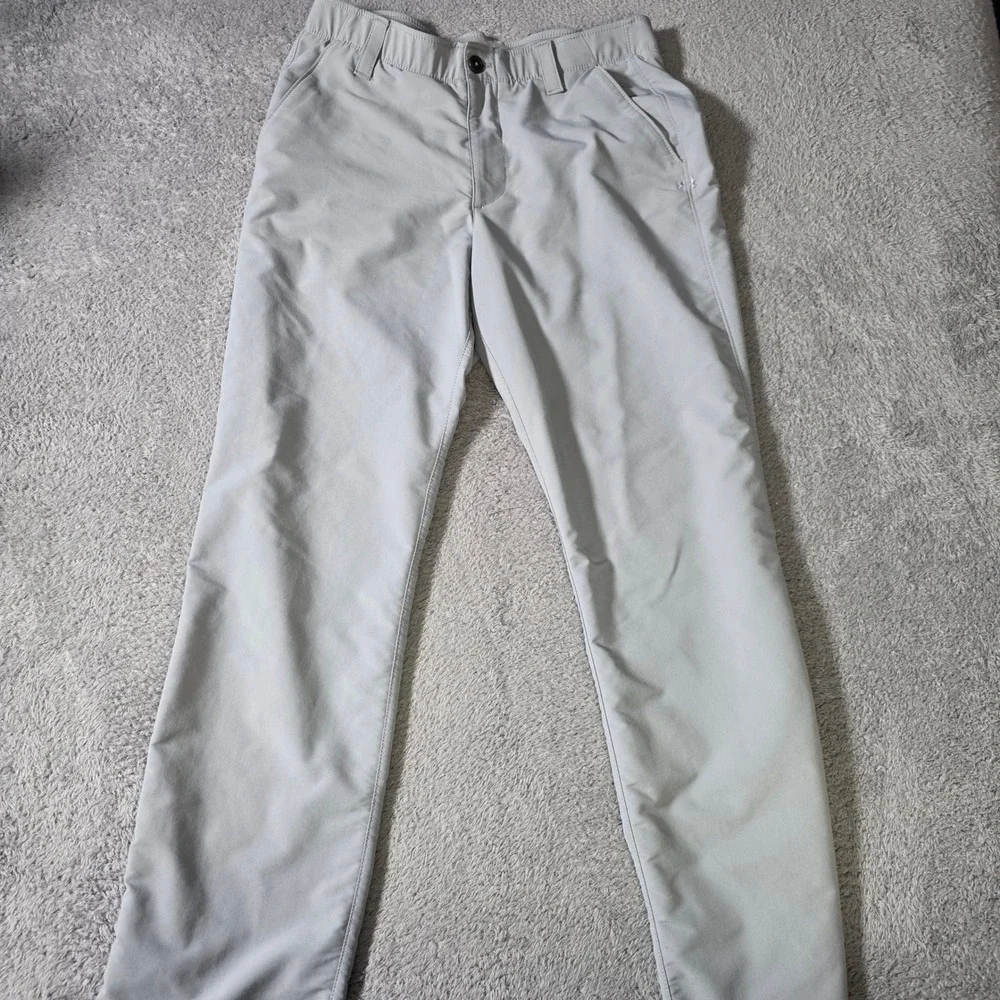 Under Armour Mens 32x32 Golf Pants Gray Loose Fit Performance Flat Front Trouser